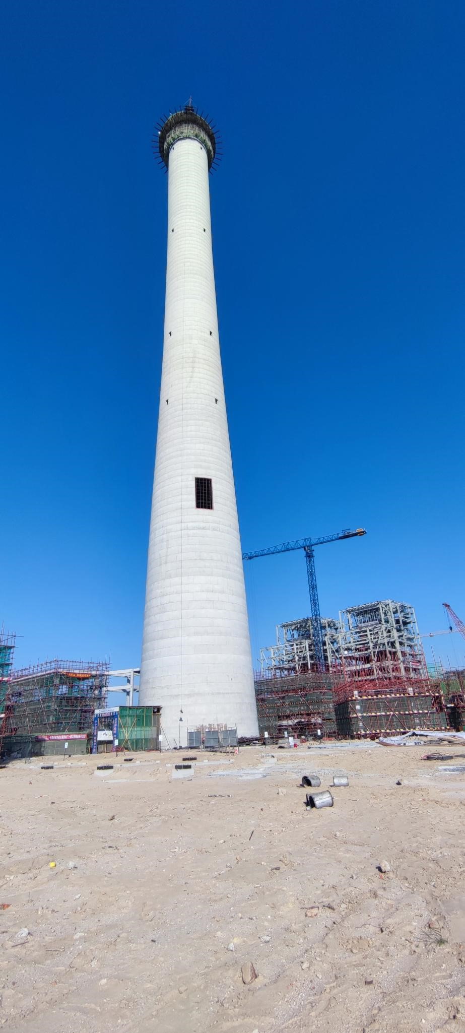 华能古雷热电厂一期工程(北厂区)烟囱外筒主体结构顺利封顶